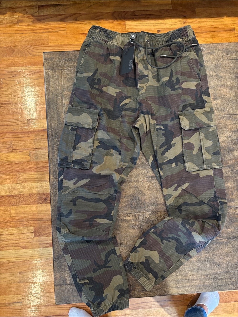 Women’s Camouflage Cargo Jogger Pants - Olive Camo